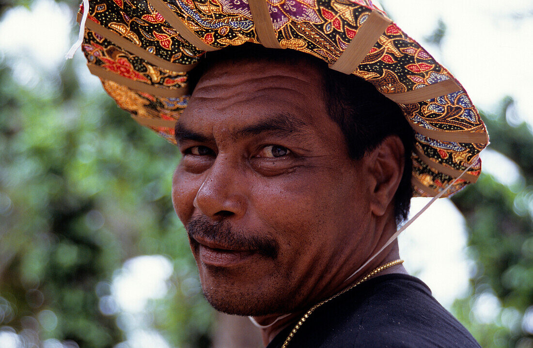 Man, head, Tikopia, Temotu Province Solomon Islands, South Pacific