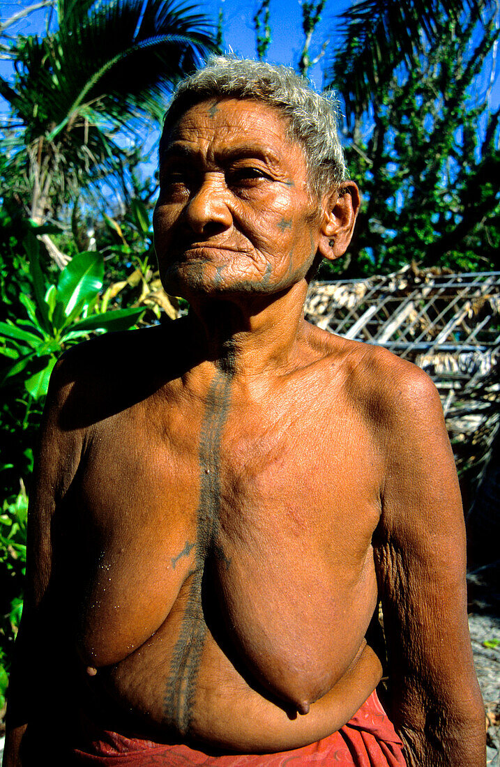 Woman, Traditional, Tikopia, Temotu Province Solomon Islands, South Pacific