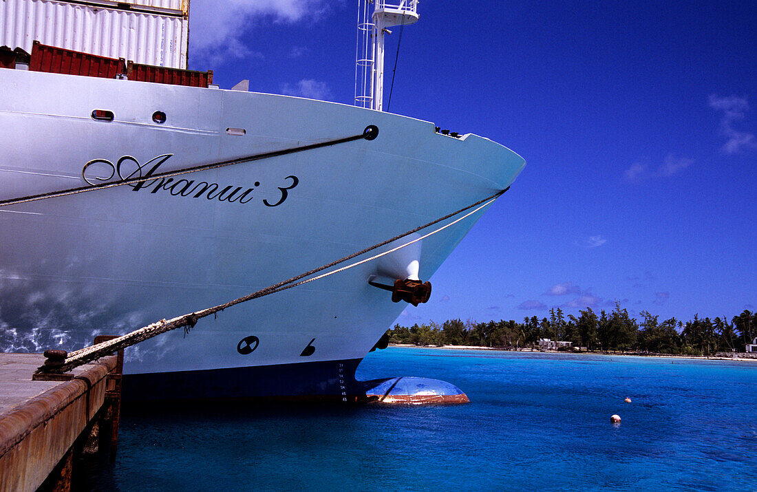 Frachtschiff Aranui, Atoll, Makemo, Tuamotu Islands, Französisch Polynesien, Südsee, PR