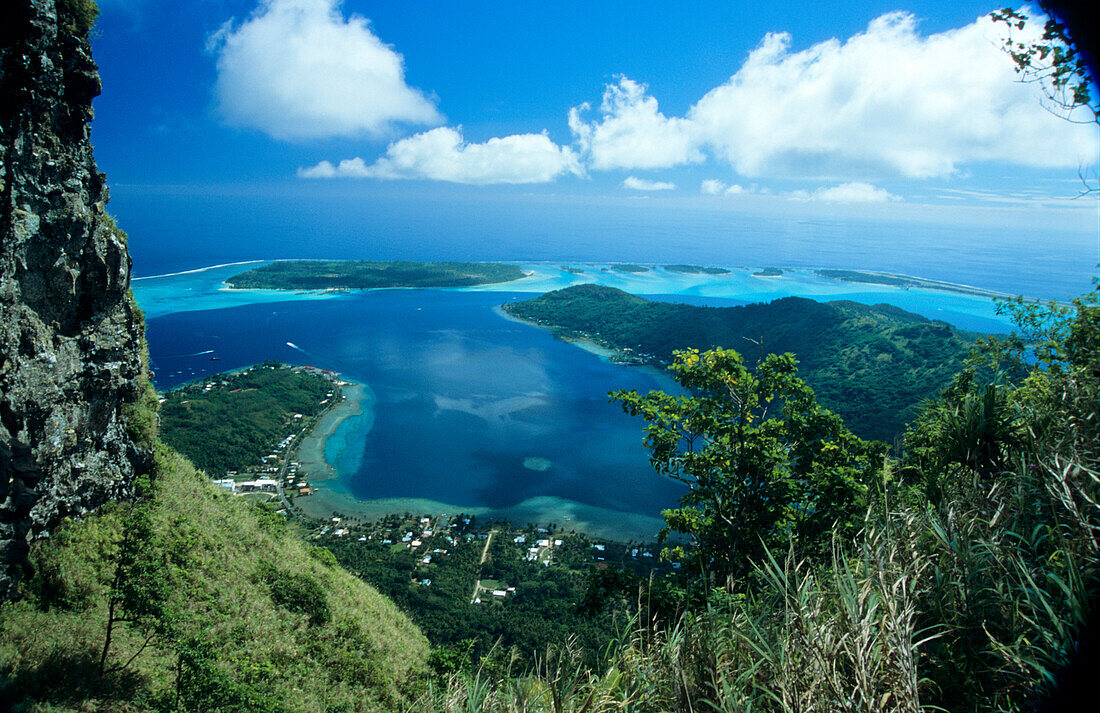 Lagoon, Motu, Bora Bora, Windward Islands French Polynesia, South Pacific