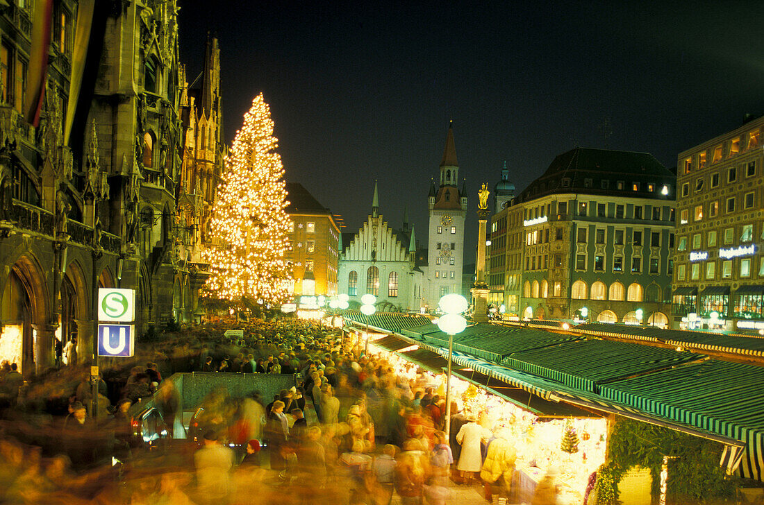 Christkindlmarkt, Marienplatz, München, Bayern, Deutschland