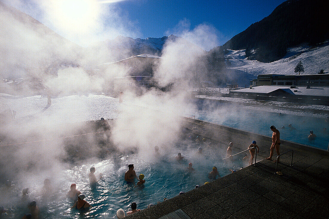 Thermal-Freibad, Felsenbad, Bad Gastein, Österreich