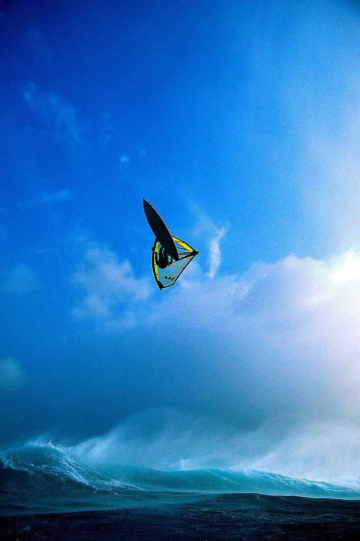 Windsurfer in der Luft