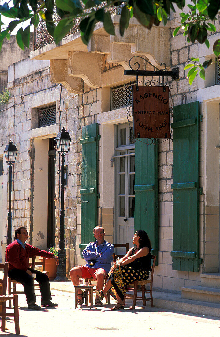 Straßencafe in Pissouri, Pissouri, Südzypern, Zypern