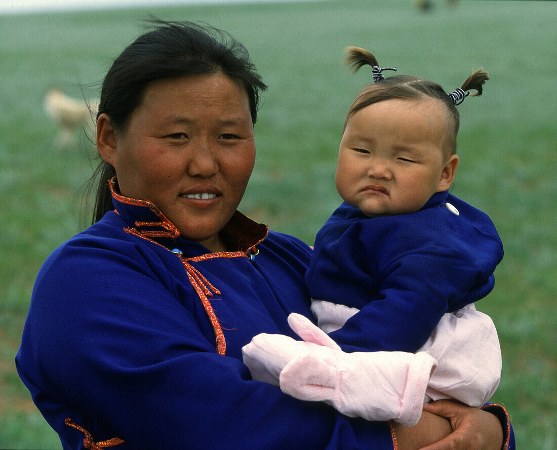 Mother and baby girl, Gobi Steppe, Mongolia, Asia