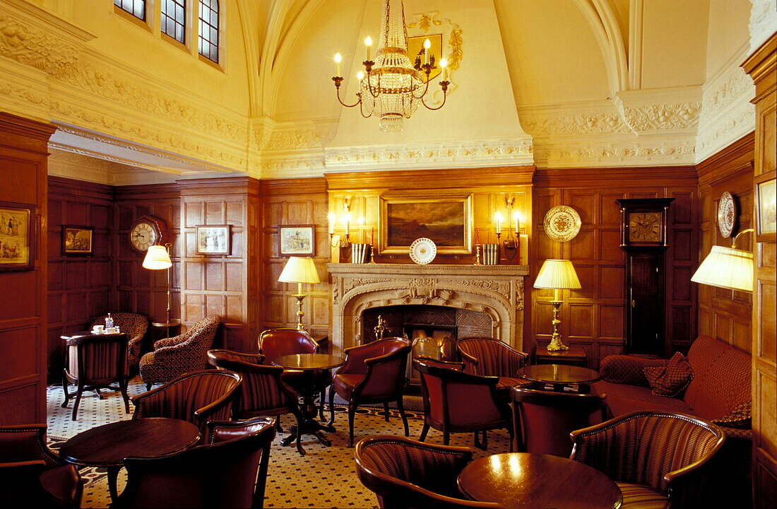 Randolph Hotel, Chapters Bar, Oxford, The Randolph Hotel, Europe, England