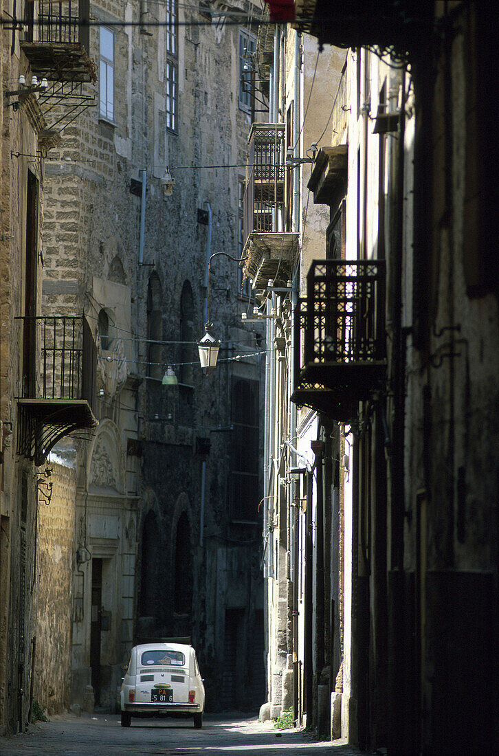 Fiat 500, Cinquecento, Gasse, Palermo, Sizilien, Italien