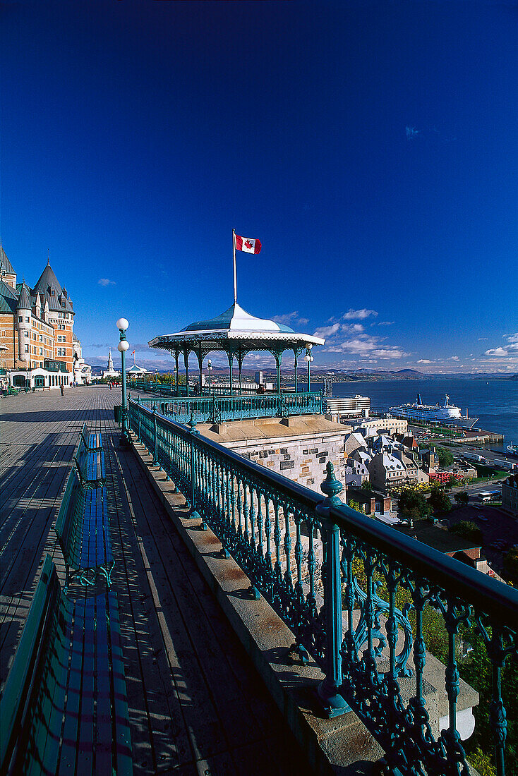 Terrasse Dufferin, Chat. Frontenac, Quebec City Quebec, Canada