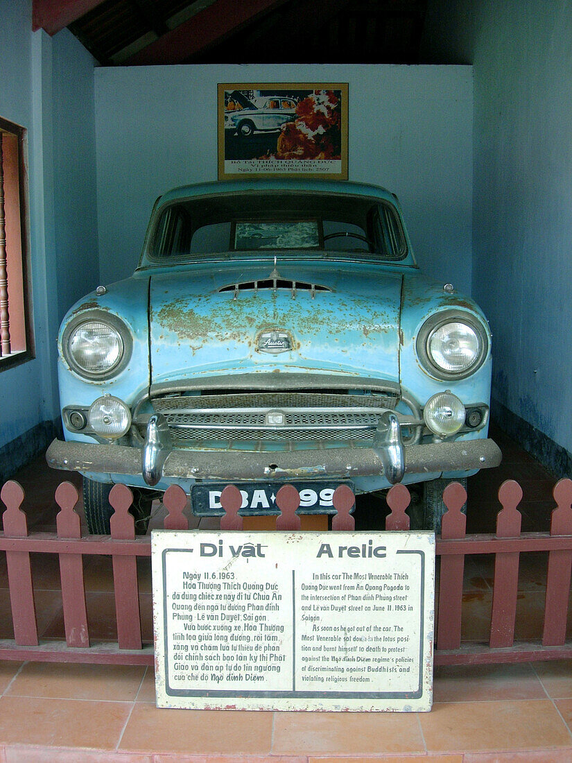 Historic car at Dai Hung Temple, Hue, Vietnam Indochina, Asia