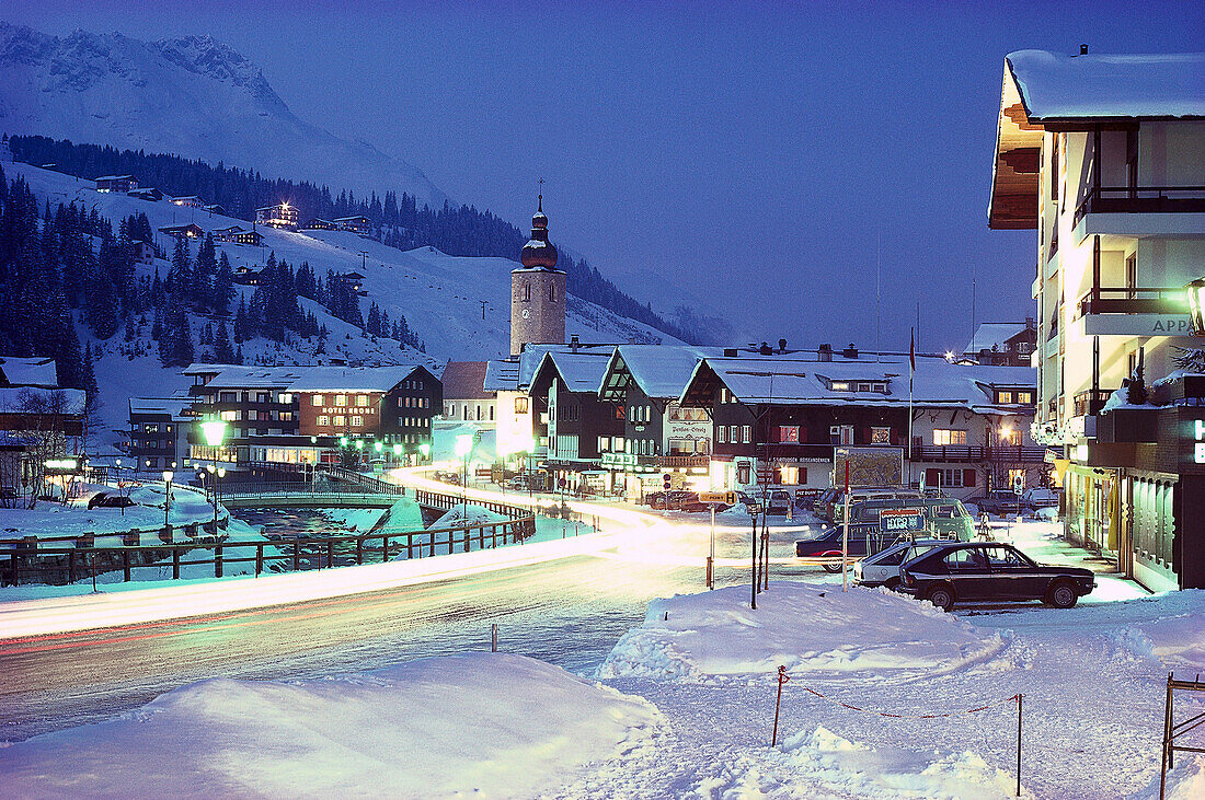 Abendstimmung in Lech, Arlberg Tirol, Oesterreich