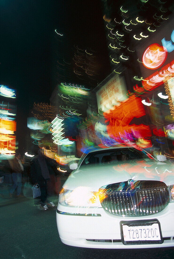 Stretch Limousine, Times Square, Mannhattan New York City, USA