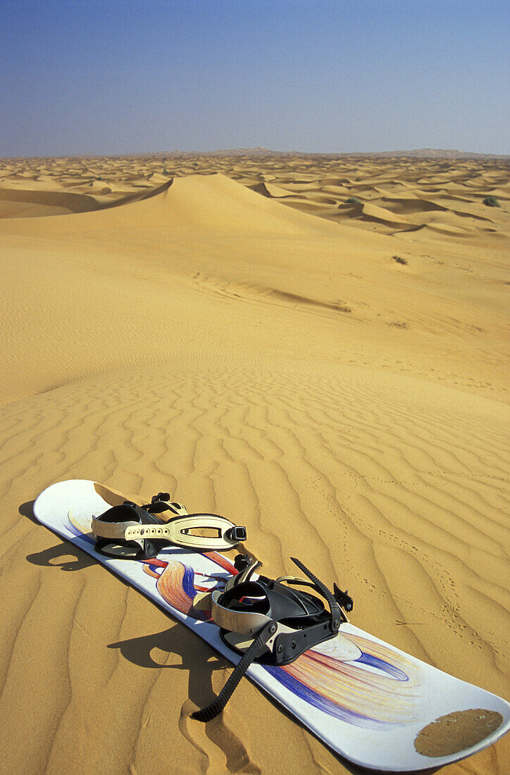 Sandboarding, Desert Dubai, United Arabic Emirates
