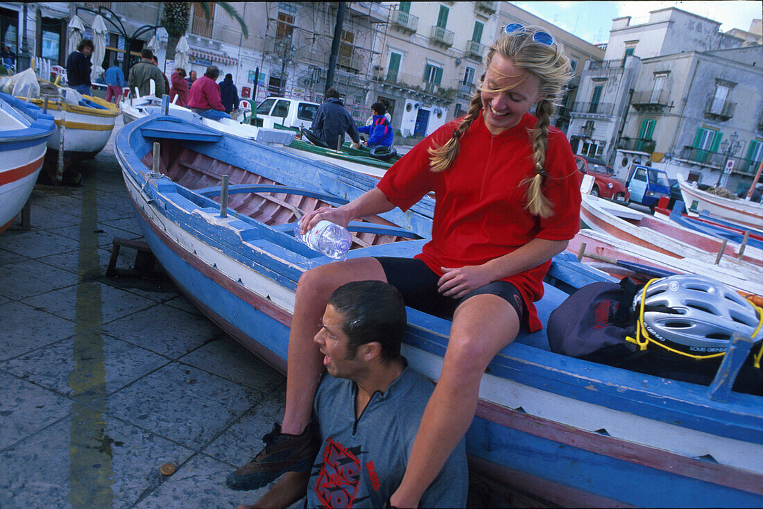 Boy and Girl, Stromboli, Liparische Inseln, Italien, People