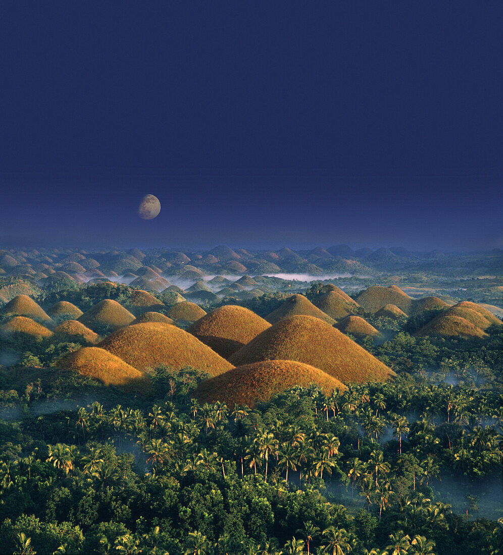 Moonrise, Chocolate Hills, natural wonder, Bohol Island, Philippines