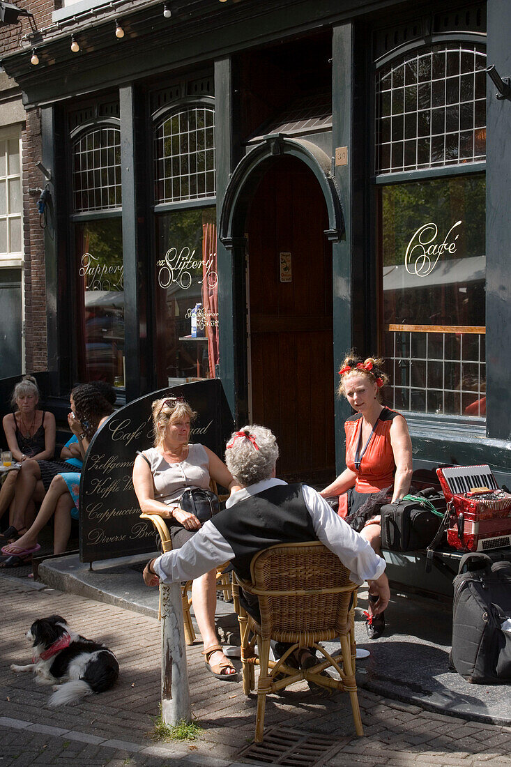 Guests, Cafe Slyterie, Noorderkerkplein, Jordaan, People sitting in front of Cafe Slyterie, Noorderkerkplein, Jordaan, Amsterdam, Holland, Netherlands