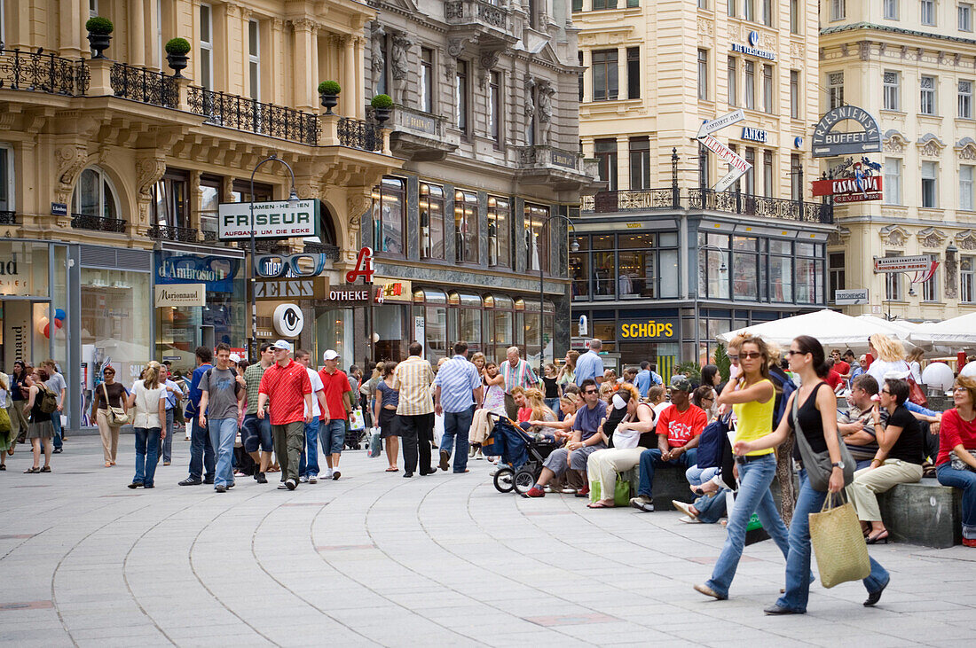 Belebte Einkaufsstraße, Graben, Wien, Östereich