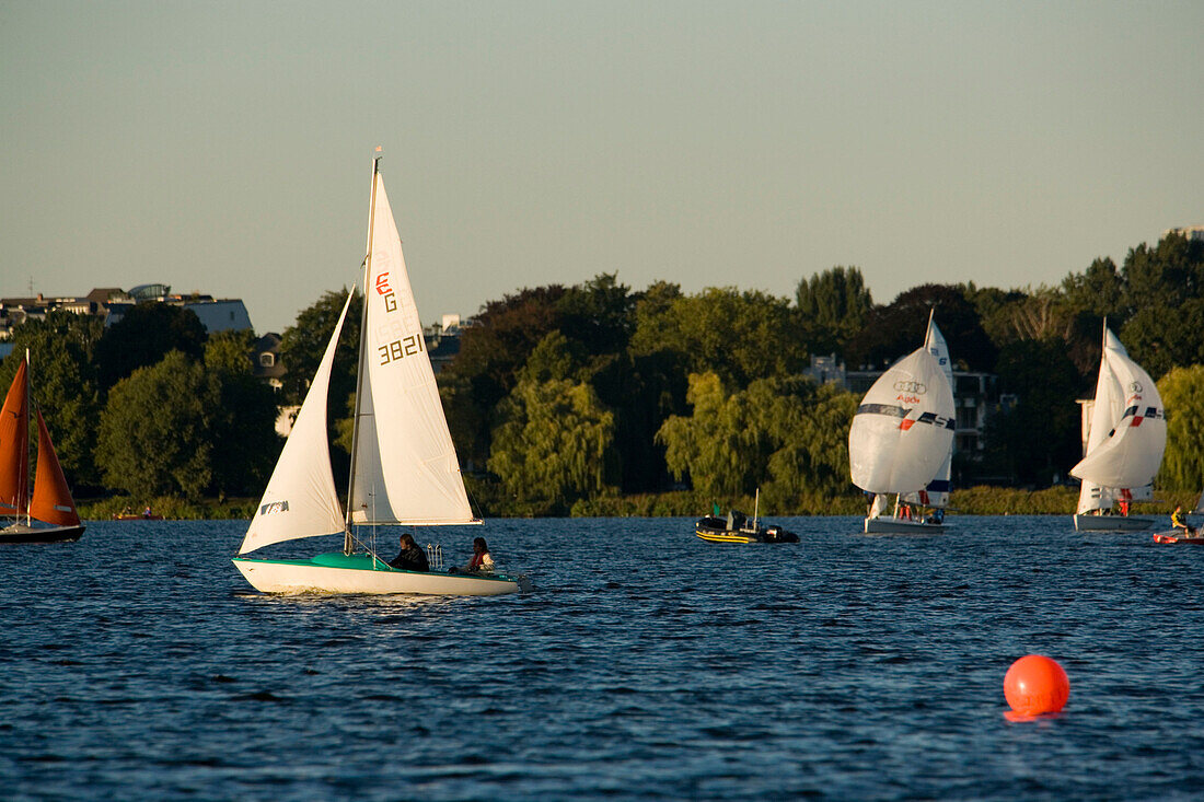 Sailingboats on Alster, Sailingboats on Inner Alster, Hamburg, Germany