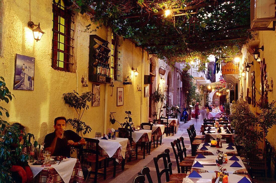 Restaurant, Réthimnon, Crete, Greece