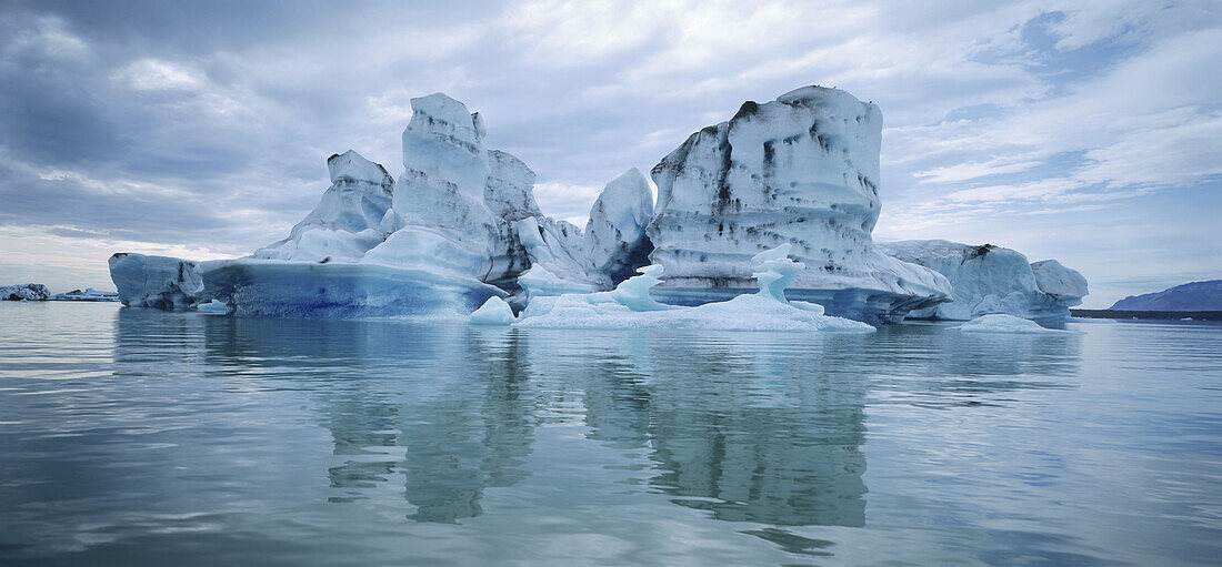 Eisberge, Gletschersee Jökulsarlon, Island