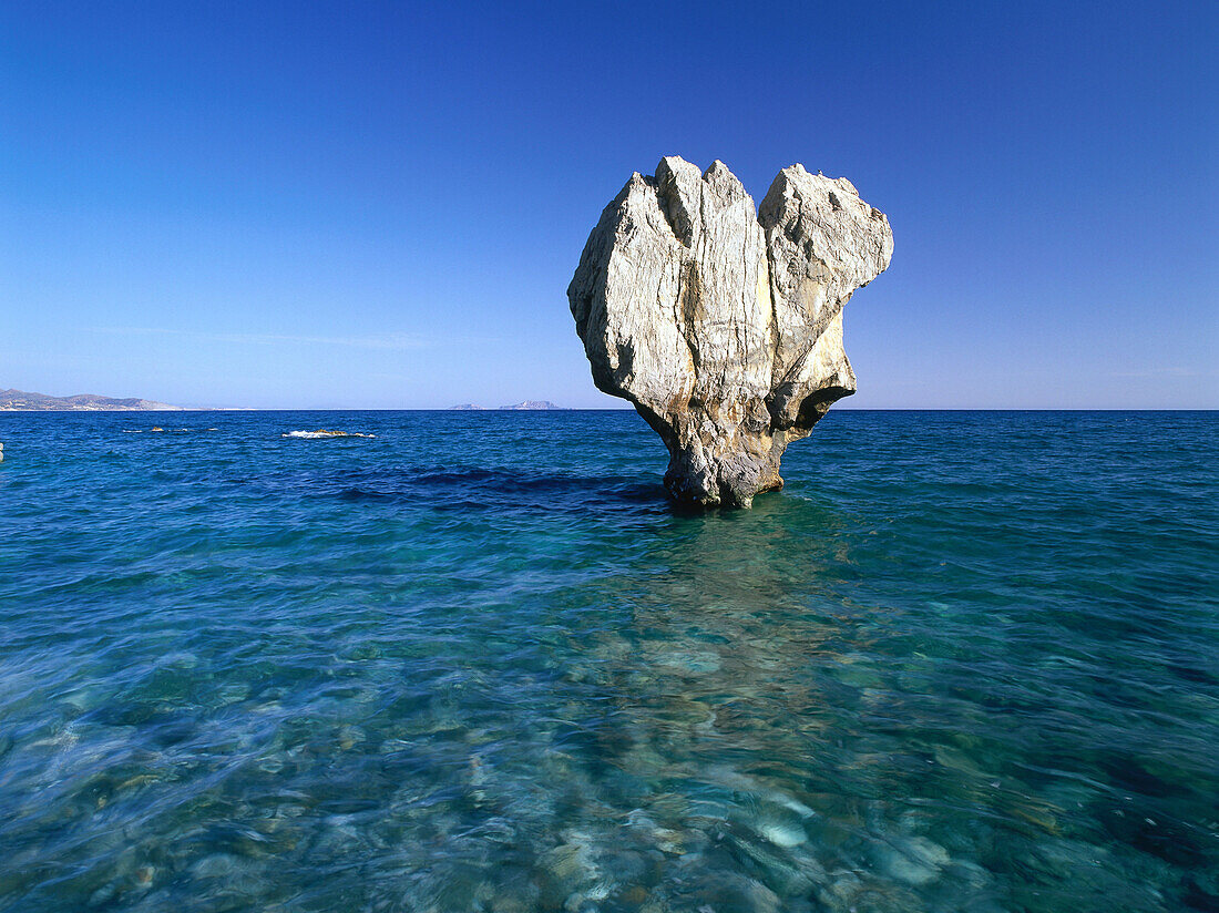 Fels im Meer, Preveli-Strand, Kreta, Griechenland