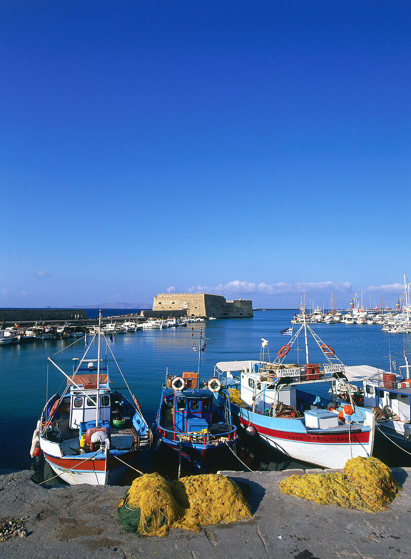 Kastell, Fischerboote, Venezianischer Hafen, Iraklion, Kreta, Griechenland