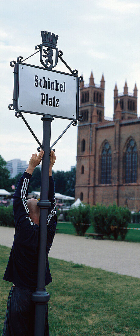 Sportler am Schinkelplatz, Berlin, Deutschland