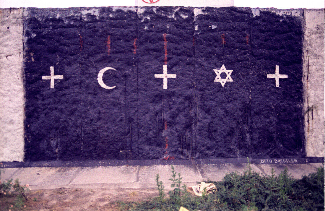 Painting on the Berlin wall, Berlin, Germany