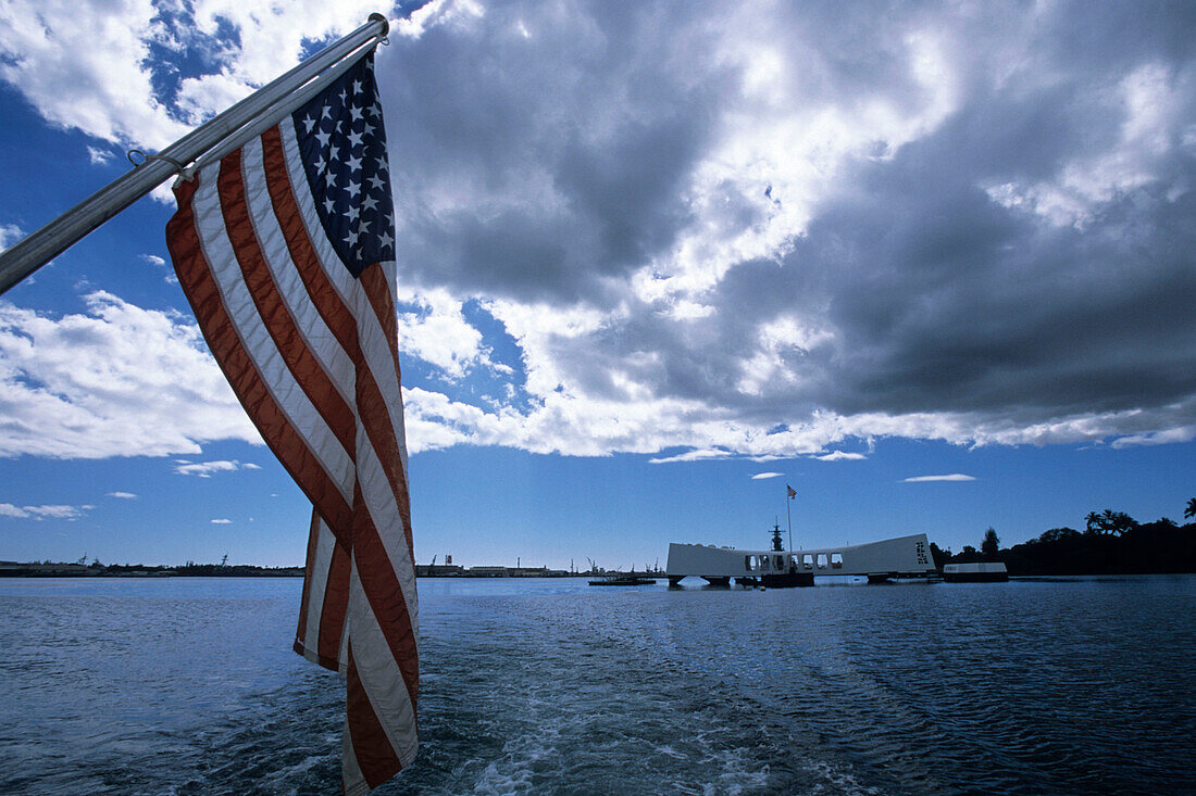 USS Arizona Memorial, Pearl Harbor, Honolulu, Oahu, Hawaii, USA