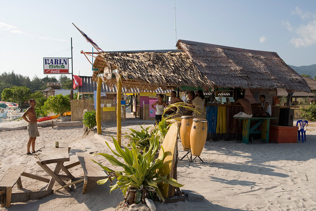Beach Bar im Varin Resort, Ko Lipe, Tarutao Marine National Park, Thailand