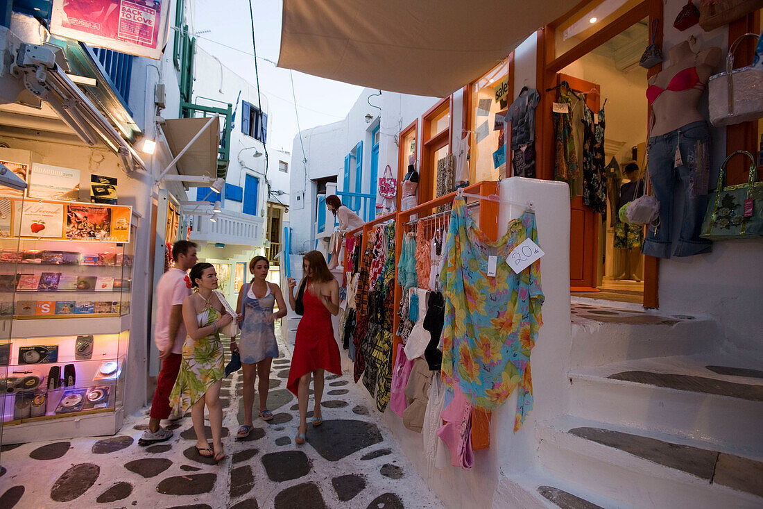 Group of young girls during a shopping expedition, Mykons-Town, Mykonos, Greece