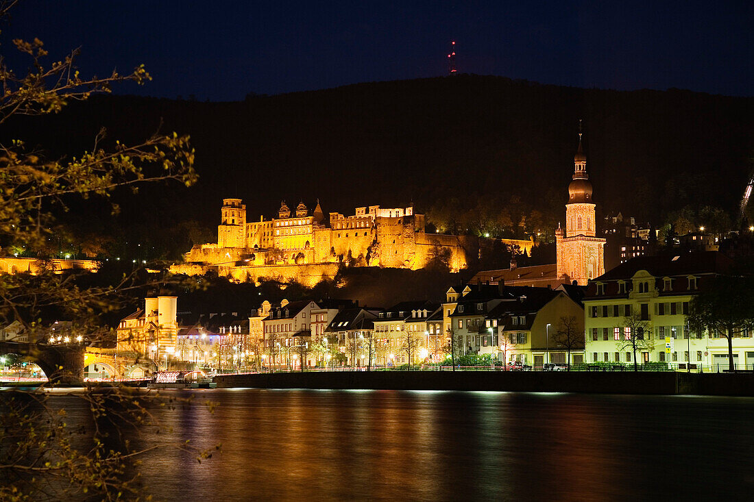 Castle and Old Town at night, River Neckar, Heidelberg, Baden-Wuerttemberg, Germany