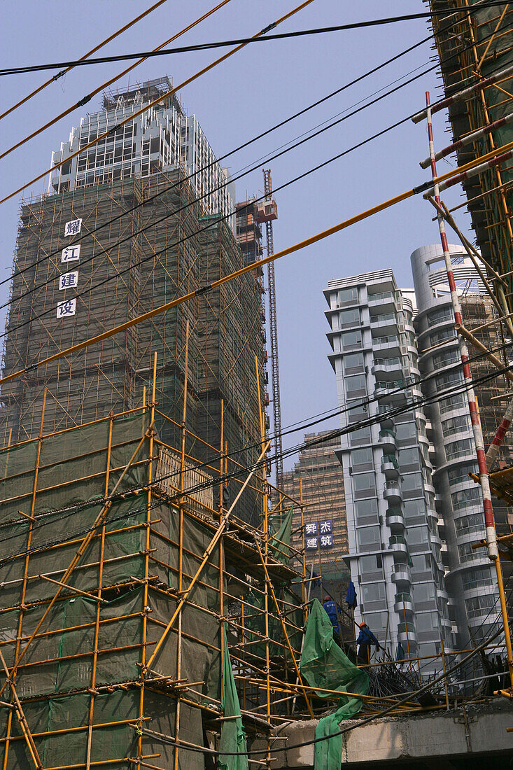 Highrise building site with scaffolding,Hochaus Baustelle, Baugeruest