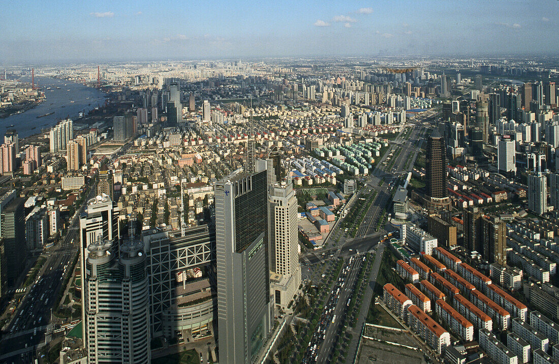 View from Jinmao Tower,Center of Pudong, Lujiazui, Huangpu River, city centre, Aussicht, observation platform, Aussichtspunkt, Jinmao