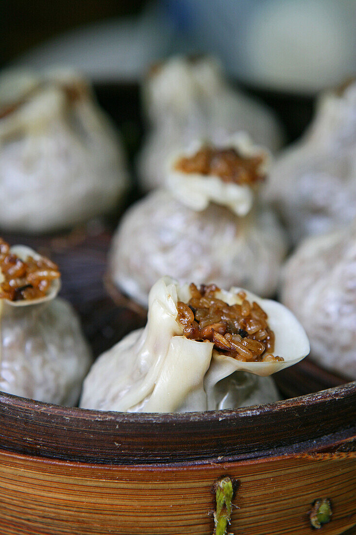 rice dumpling, steamed, buns, Baoizi im Bambus-Dämpfkorb