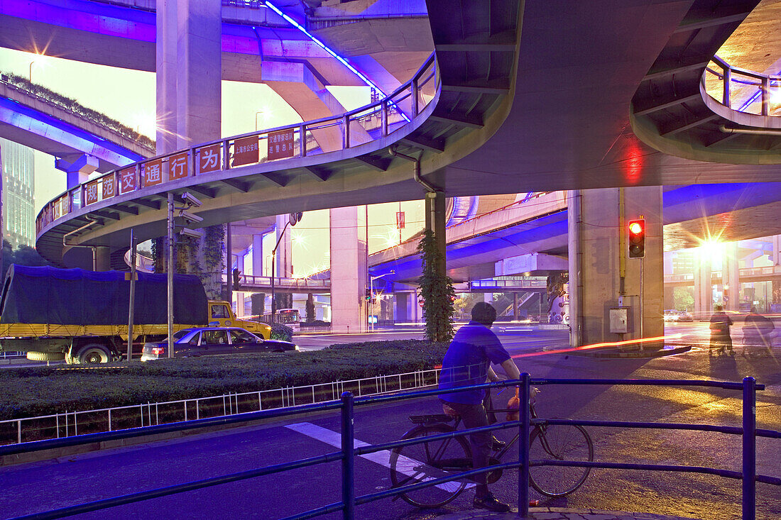 Gaojia motorway,Gaojia, elevated highway system, bridge, im Zentrum von Shanghai, Expressway, puzzle of concrete structure, blue