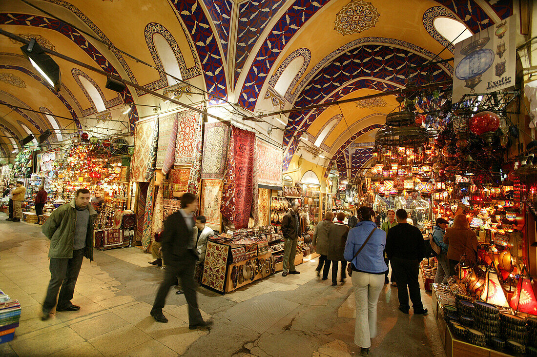 Indoor Market "kapali carsi", Istanbul, Turkey