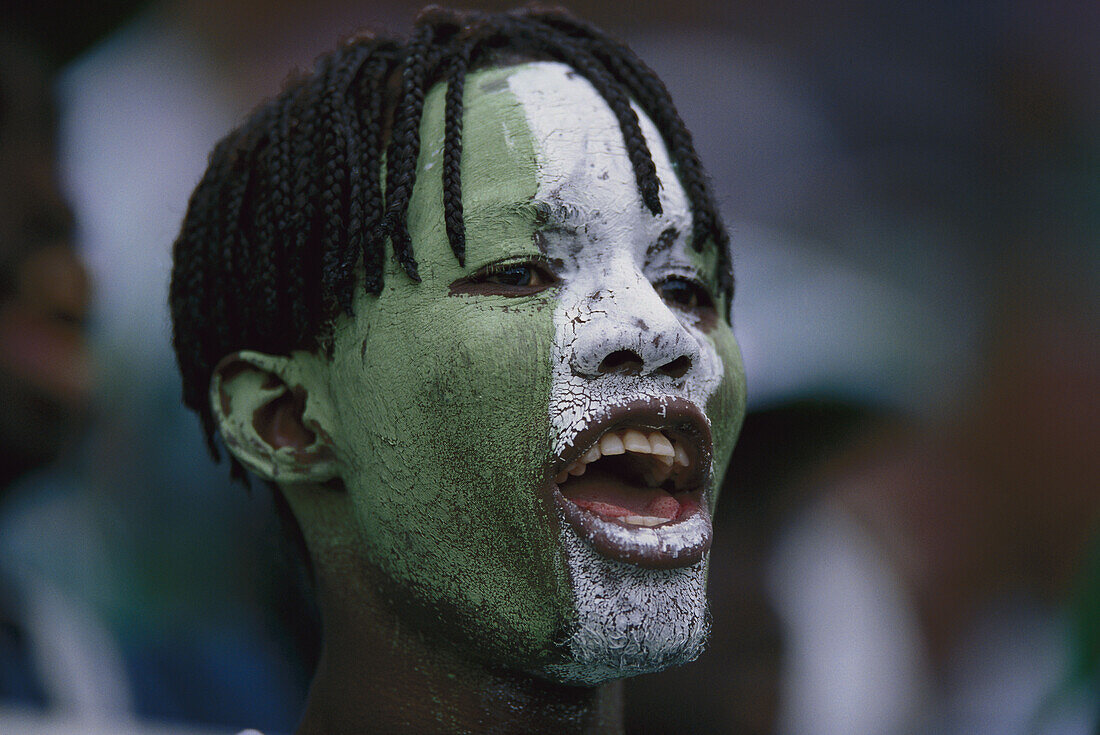 Afrikanischer Fußballfan