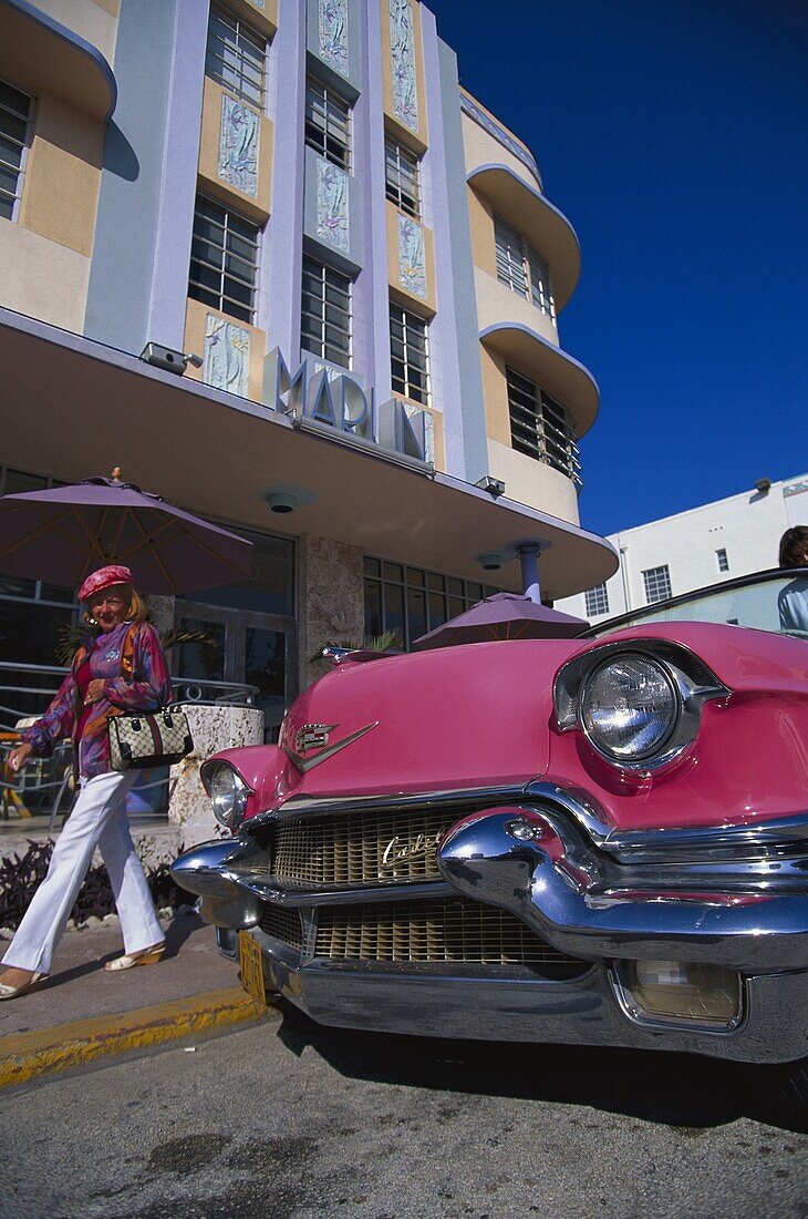 Cadillac im Art Deco Viertel, Miami, Florida, USA, Amerika