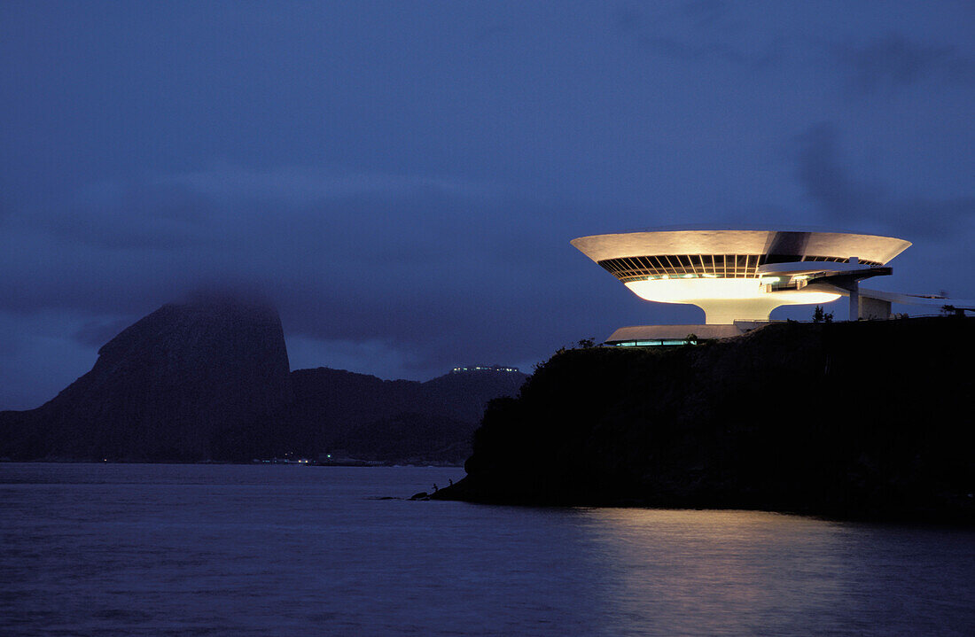 Museo Oscar Niemeyer, Niteroi, Rio de Janeiro, Brasilien