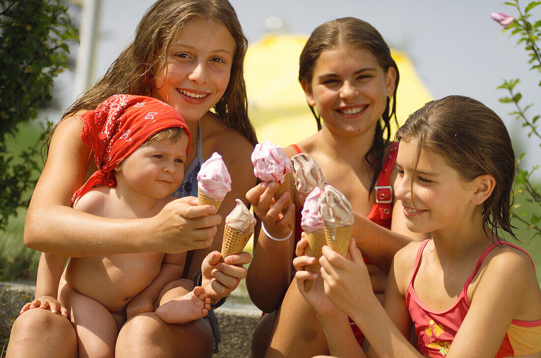 Group of girls with ice cream