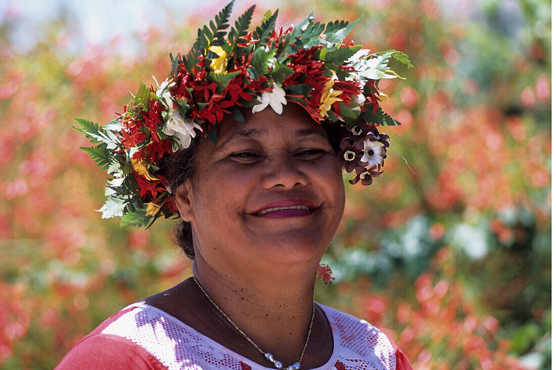 Polynesische Frau mit Blumenschmuck,Raiatea, Französisch Polynesien