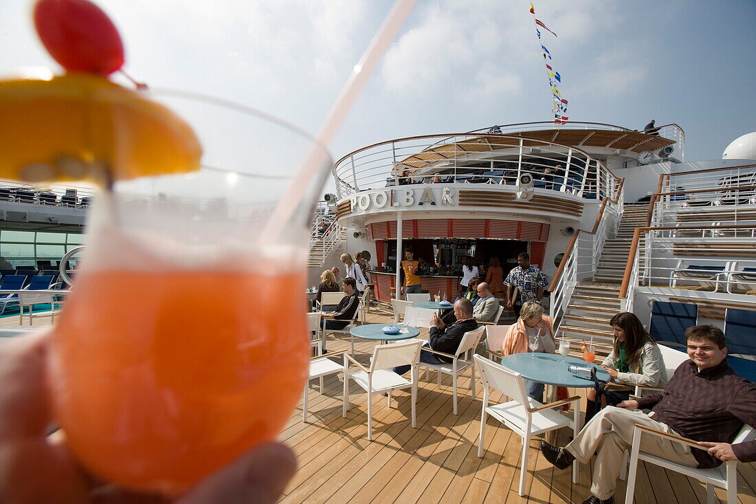 Planters Punch at Pool Bar on Deck 11,Freedom of the Seas Cruise Ship, Royal Caribbean International Cruise Line