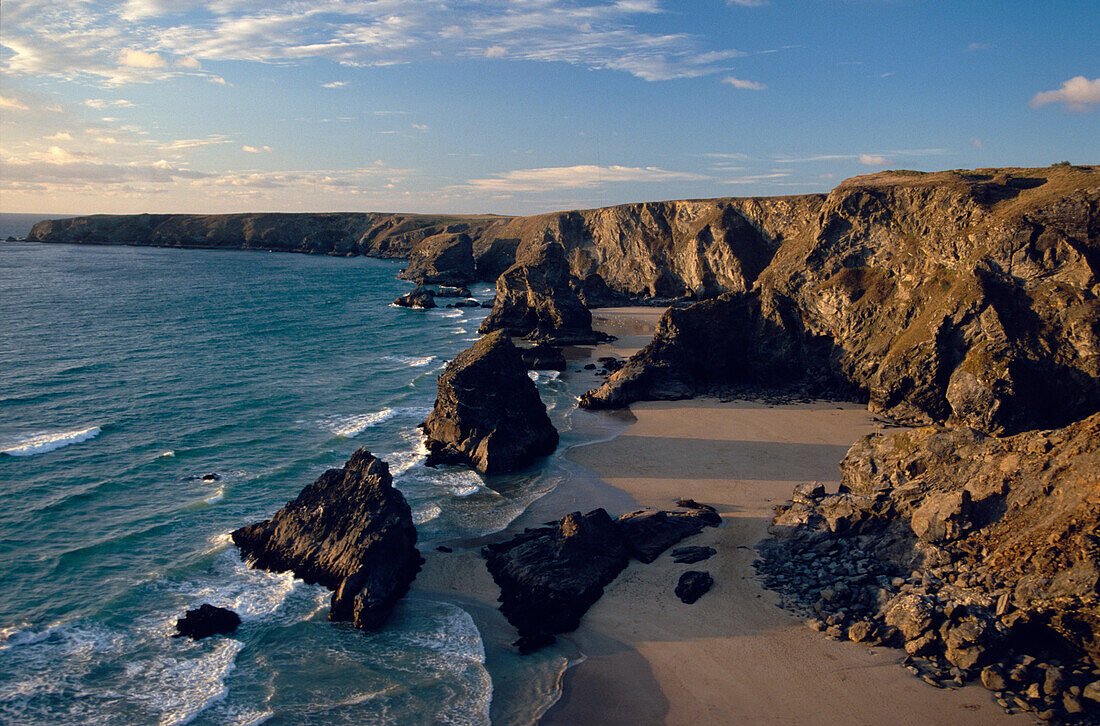 Bedruthan Steps, Gesteinsformation an der Küste Cornwall, England