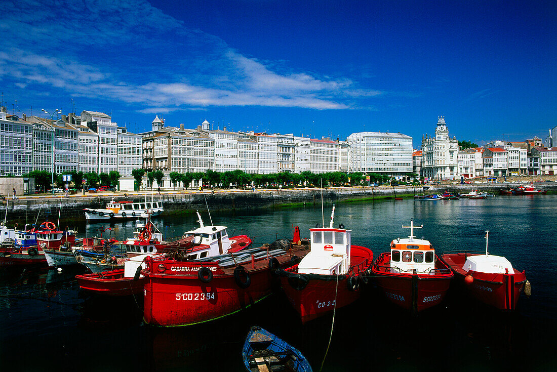 Galerias,Harbour,Avenida de la Marina,La Coruna,Galicia,Spain
