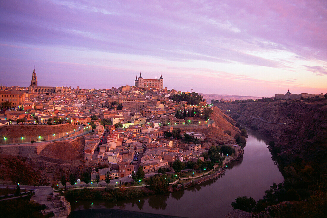 River Tajo with cathedral and castle,Toledo,Castilla-La Mancha,Spain