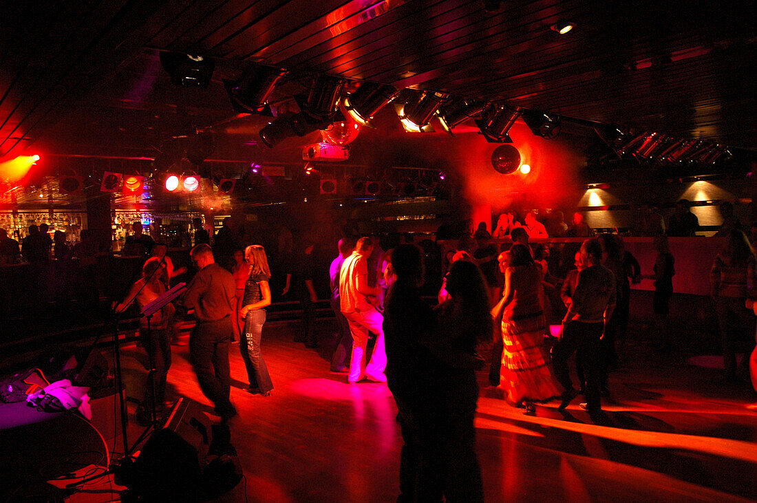 Nachtclub im Hotel Olümpia, Tallinn, Estland