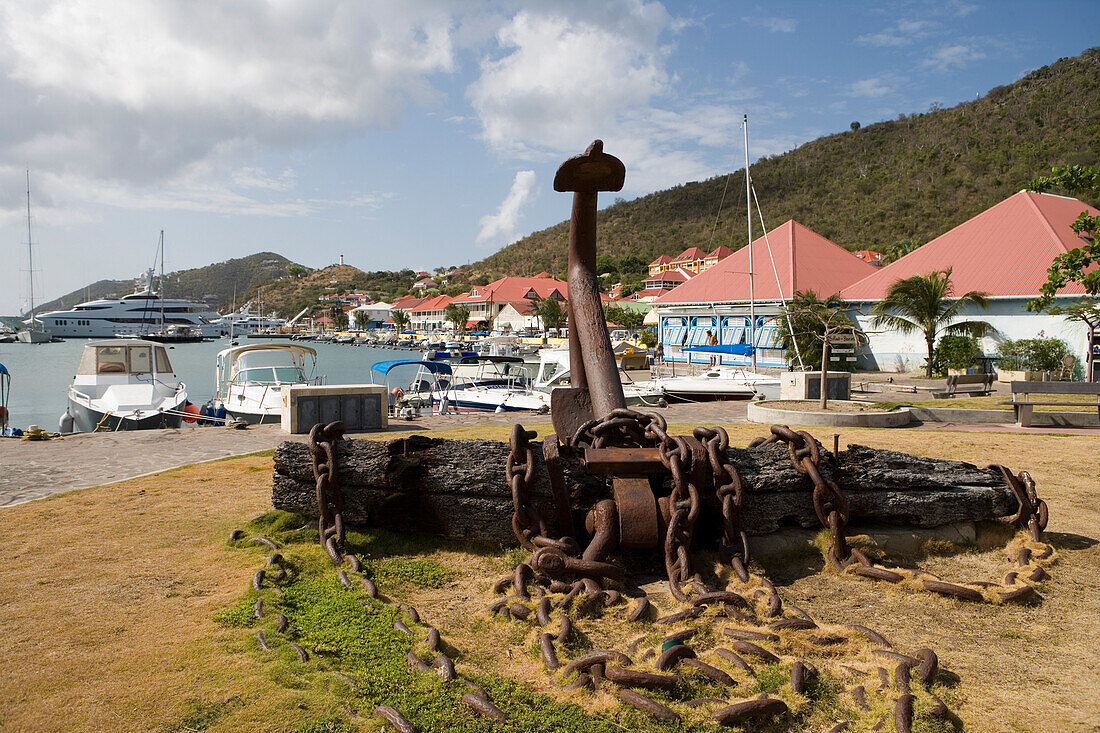 Alte Anker im Hafen von Gustavia, St. Barths