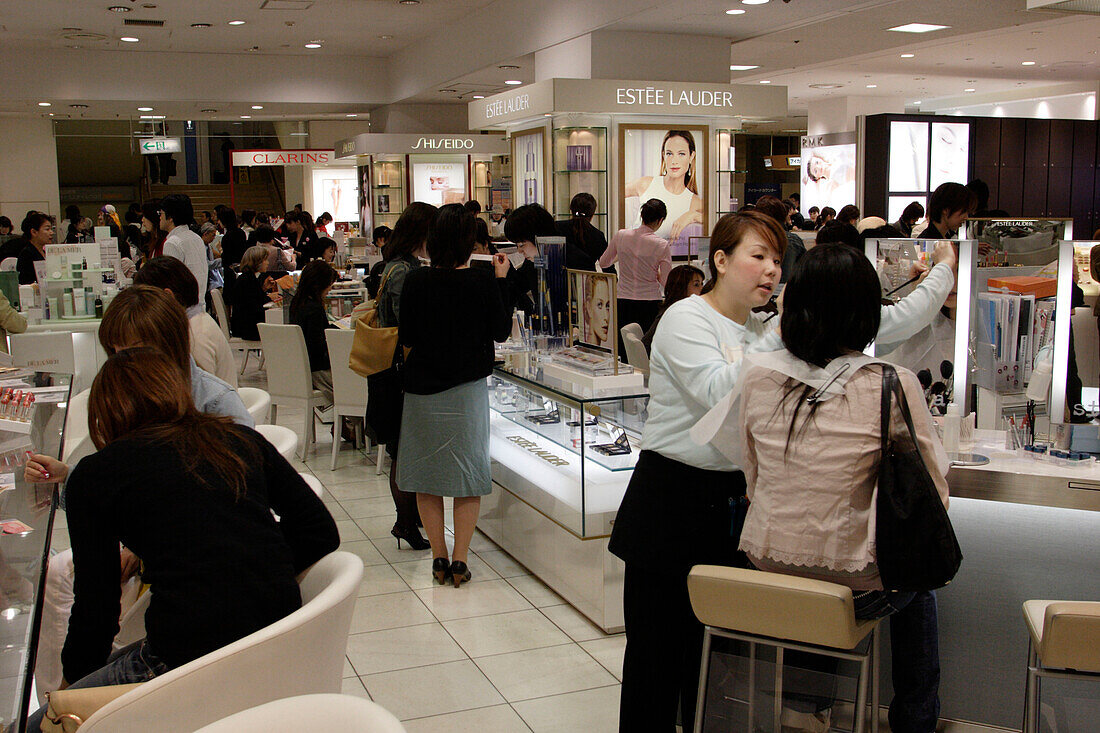 Isetan Department store, Parmümerie, Erdgeschoss, Tokio, Tokyo, Japan