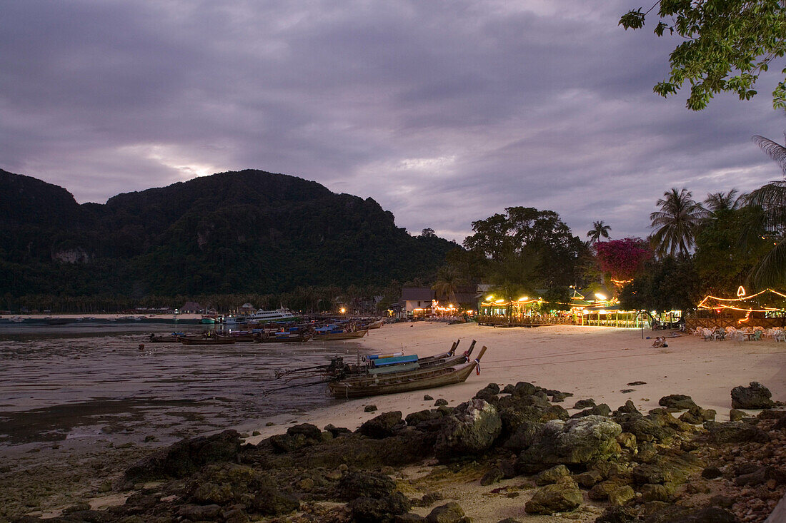 View over the beach with restaurants in the evening, Ko Phi Phi Don, Ko Phi Phi Island, Krabi, Thailand, after the tsunami