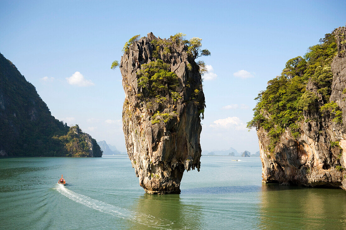 View to Koh Tapu, so-called James Bond Island, The Man with the Golden Gun, Ko Khao Phing Kan, Phang-Nga Bay, Ao Phang Nga Nation Park, Phang Nga, Thailand